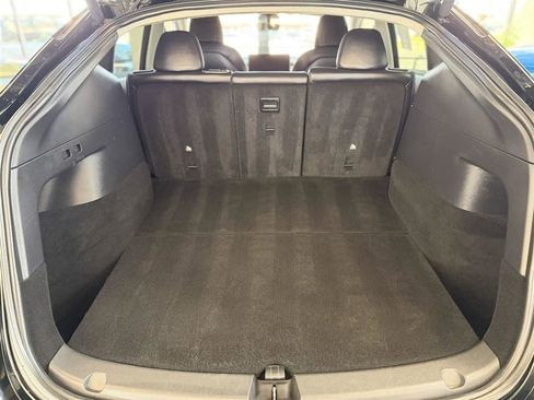 Used 2021 Tesla Model Y Long Range image 12
