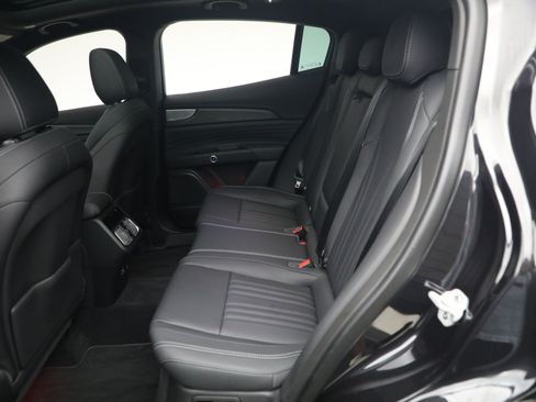 Certified 2023 Maserati Grecale GT AWD/4WD image 19