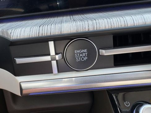 Certified 2025 Hyundai Santa Fe Calligraphy image 23