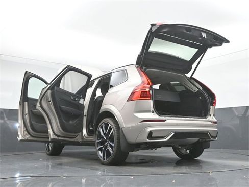 Used 2024 Volvo XC60 B5 Ultimate w/ Protection Package Premier image 56