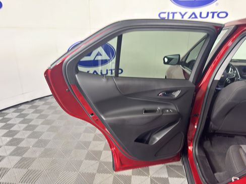 Used 2022 Chevrolet Equinox LT FWD image 30