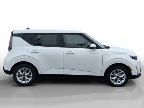 Used 2024 Kia Soul LX w/ Option Group 015 image 6
