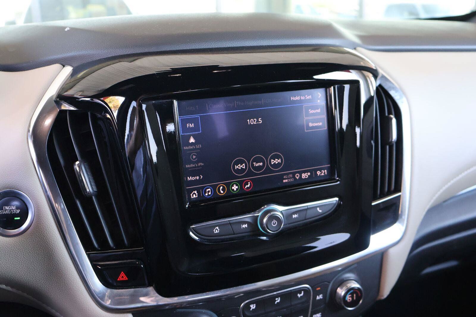 Used 2023 Chevrolet Traverse LS FWD image 23