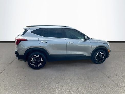 Certified 2024 Kia Seltos EX FWD image 8