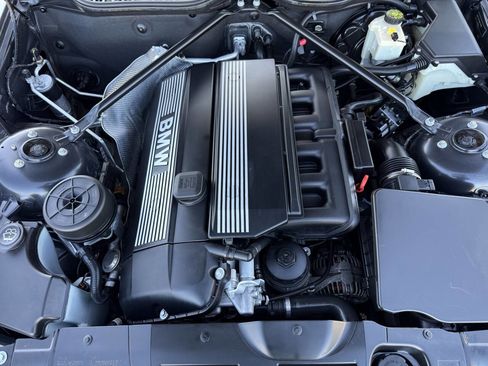 Used 2004 BMW Z4 2.5i image 25