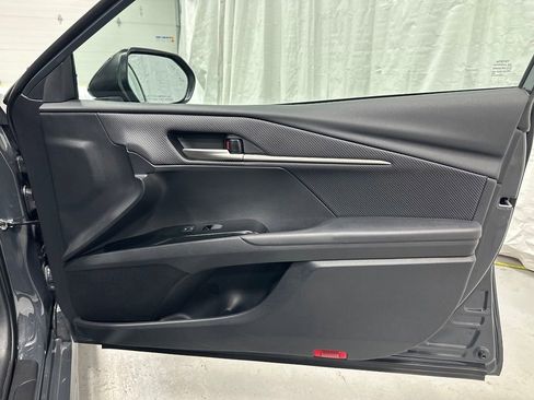 Used 2026 Toyota Camry SE FWD image 58