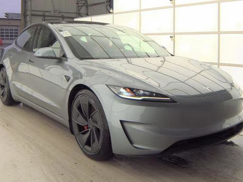 Used 2024 Tesla Model 3 Performance image 3