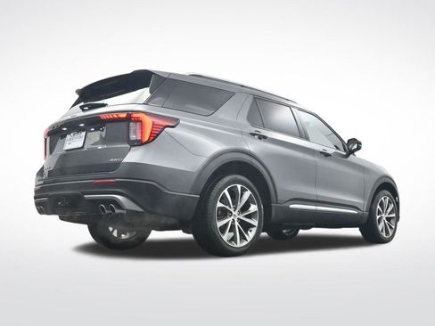 Used 2025 Ford Explorer Platinum w/ Ultimate Package image 37