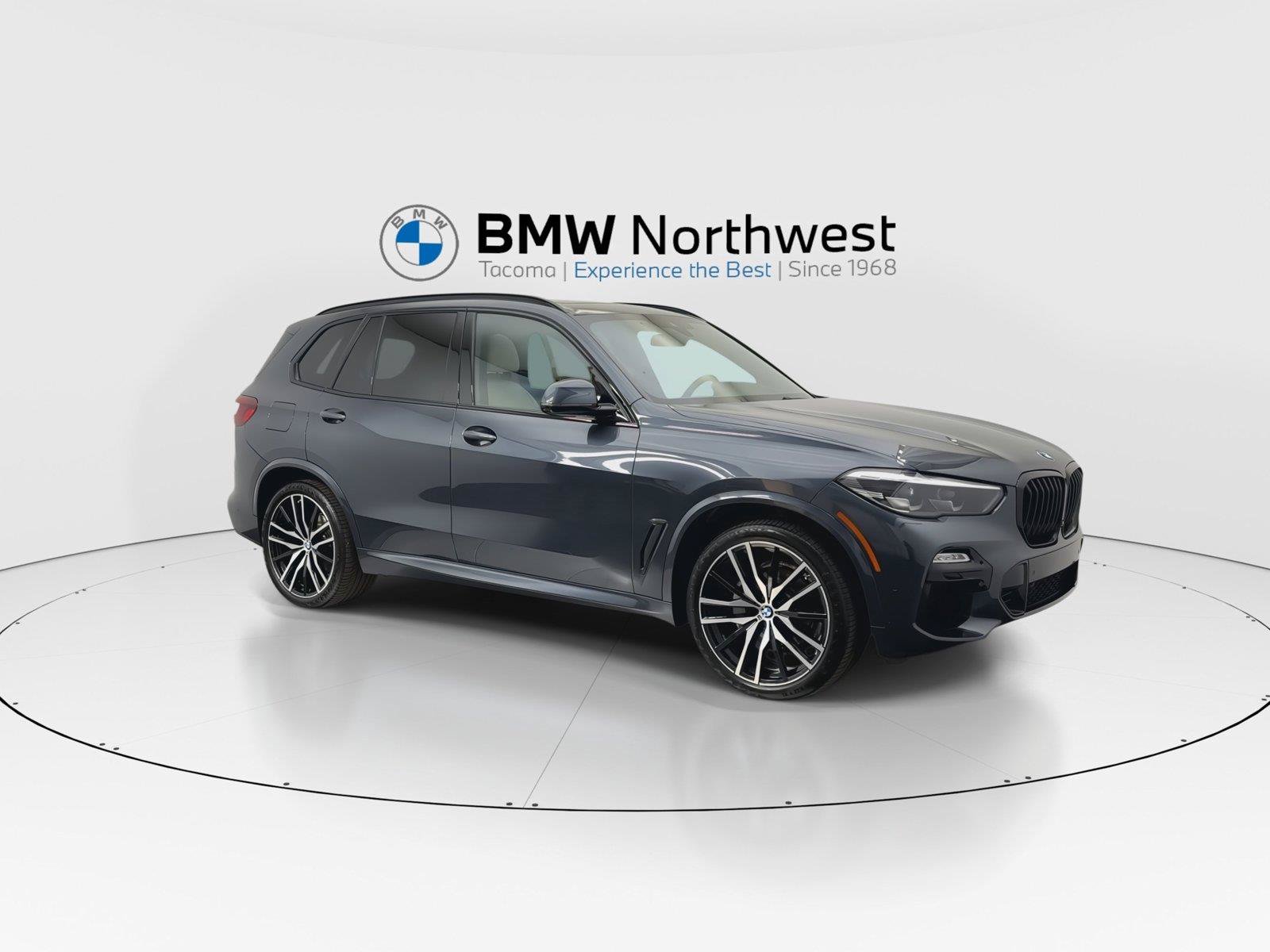 Used 2021 BMW X5 xDrive40i w/ M Sport Package AWD/4WD image 6