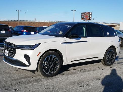 New 2026 Lincoln Nautilus Reserve AWD/4WD image 3