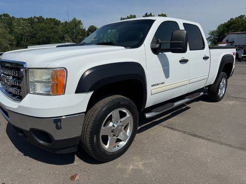 Used 2014 GMC Sierra 2500 SLE AWD/4WD image 9