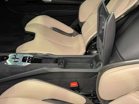 Used 2023 Ferrari SF90 Stradale image 23