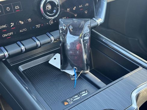 Used 2026 GMC Acadia AT4 w/ Super Cruise Package image 35