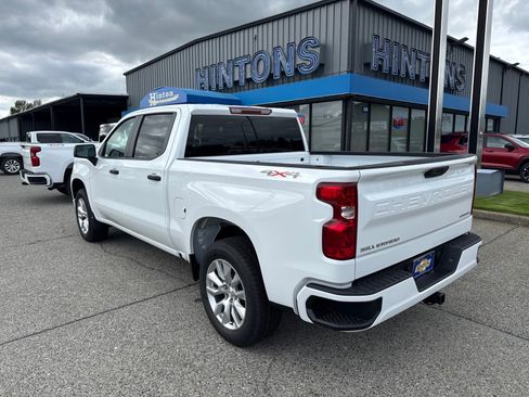 Used 2026 Chevrolet Silverado 1500 Custom AWD/4WD image 3
