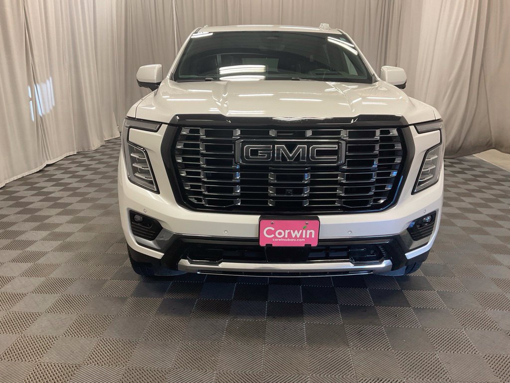 Used 2025 GMC Yukon XL Denali Ultimate w/ LPO, Floor Liner Package AWD/4WD image 7
