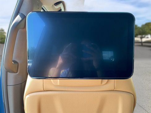 New 2025 Cadillac Escalade ESV Premium Luxury w/ Touring Package image 27