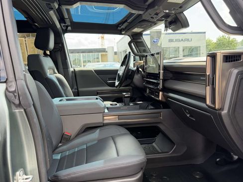 Used 2024 GMC Hummer EV 3X AWD/4WD image 12
