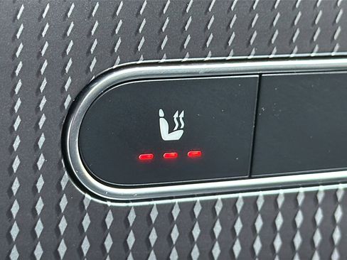 Used 2021 Mercedes-Benz GLB 250 GLB 250 image 28