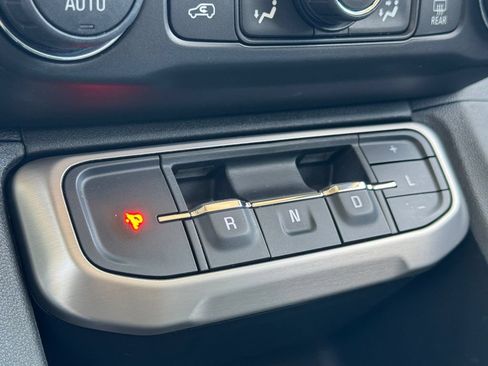 Used 2020 GMC Acadia Denali w/ Technology Package AWD/4WD image 26