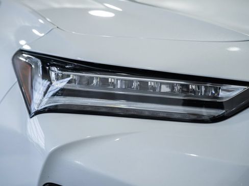 Used 2023 Acura TLX w/ Technology Package FWD image 9