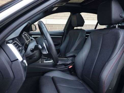 Used 2018 BMW 330i Sedan RWD image 18