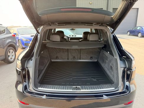 Used 2019 Porsche Cayenne AWD/4WD image 19