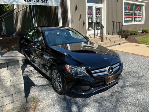 Used 2016 Mercedes-Benz C 300 4MATIC Sedan image 3
