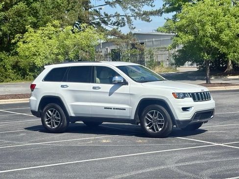 Used 2019 Jeep Grand Cherokee Limited AWD/4WD image 10