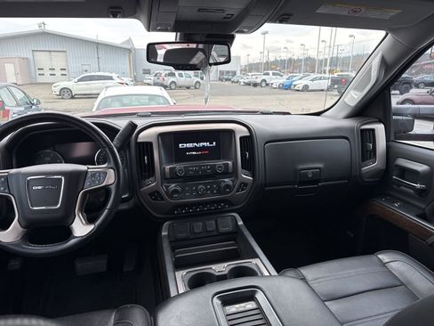 Used 2019 GMC Sierra 2500 Denali w/ Duramax Plus Package image 9
