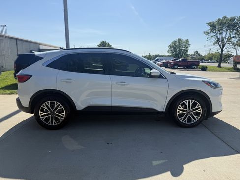 Used 2020 Ford Escape SEL FWD image 8