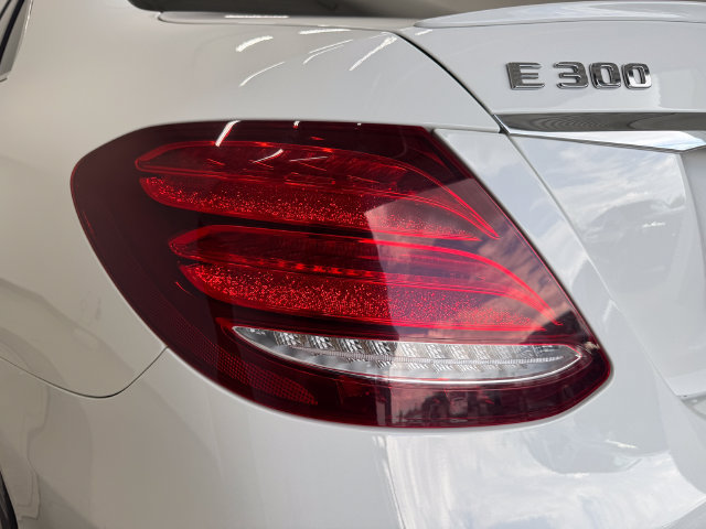 Used 2019 Mercedes-Benz E 300 4MATIC image 33