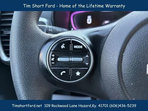 Used 2025 Kia Soul LX w/ LX Technology Package image 15