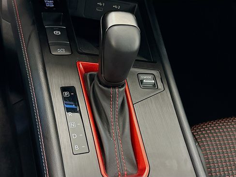 Used 2025 Nissan Kicks SR image 24