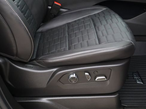 Used 2025 Cadillac Escalade Sport Platinum image 27