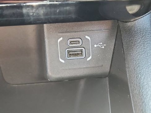 Used 2025 Jeep Compass Limited AWD/4WD image 18