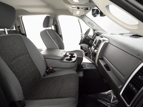 Used 2018 RAM 1500 Outdoorsman image 24