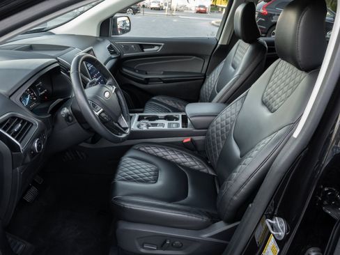 Used 2024 Ford Edge Titanium image 15