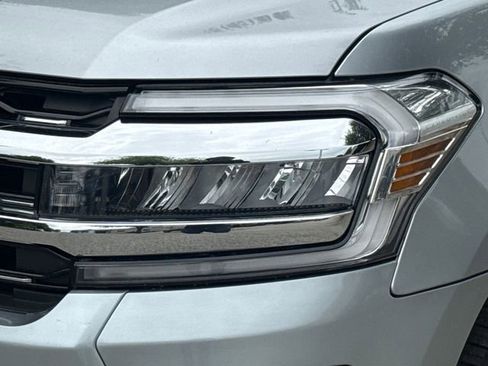 Used 2024 Ford Expedition Max Limited AWD/4WD image 4