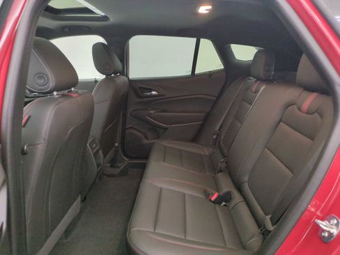 New 2026 Chevrolet Trax RS w/ Sunroof Package image 18