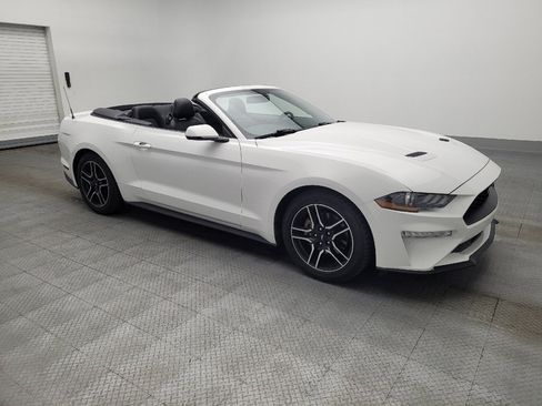 Used 2018 Ford Mustang Premium image 11
