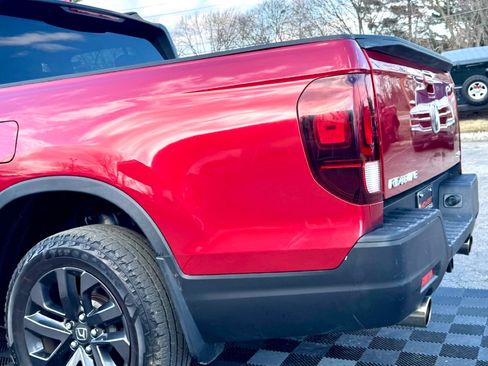 Used 2021 Honda Ridgeline Sport image 13