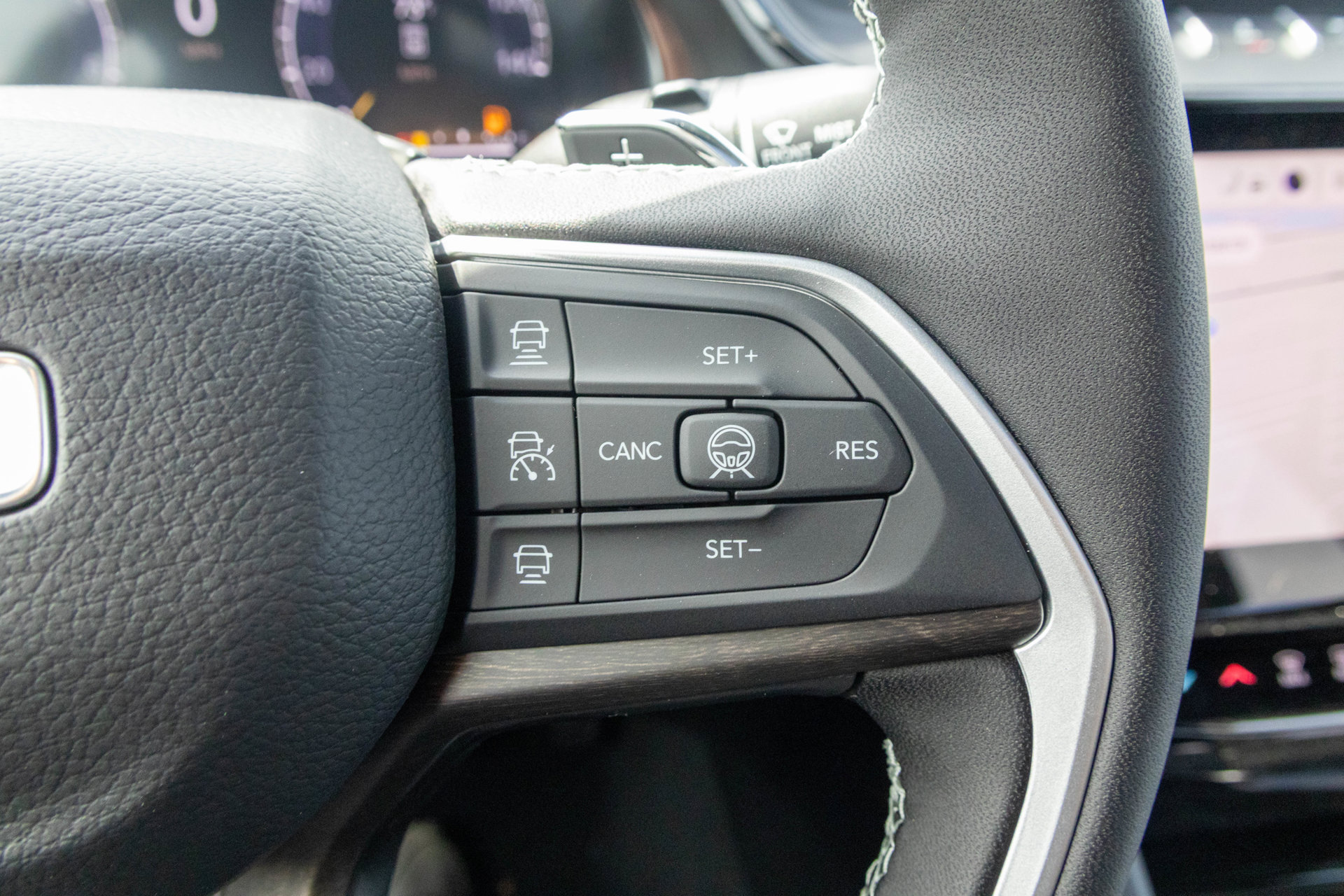 New 2027 Jeep Grand Cherokee Limited AWD/4WD image 28