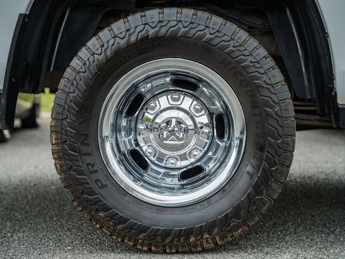 Used 2022 RAM 3500 Tradesman AWD/4WD image 17