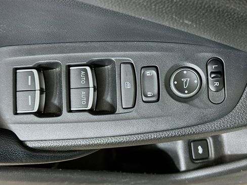 Used 2018 Honda Accord Sport image 15