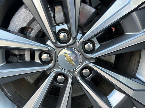 Used 2025 Chevrolet Equinox LT image 12