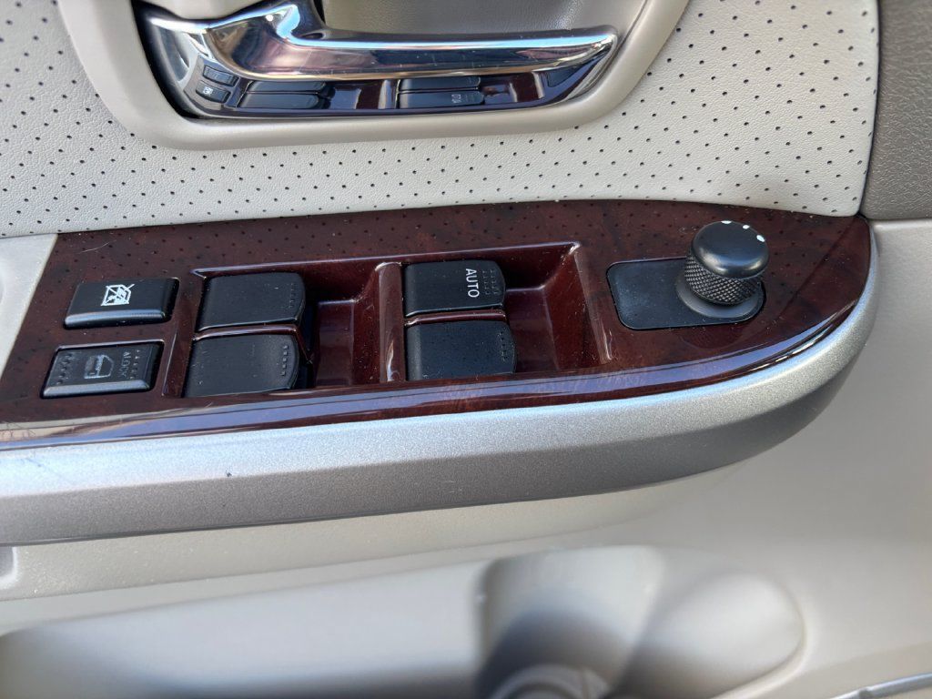 Used 2012 Suzuki Grand Vitara Limited AWD/4WD image 17