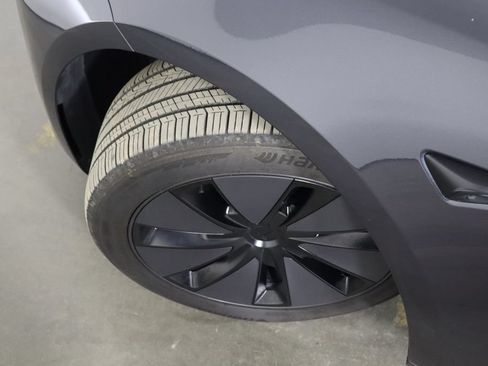 Used 2025 Tesla Model 3 Long Range RWD image 46