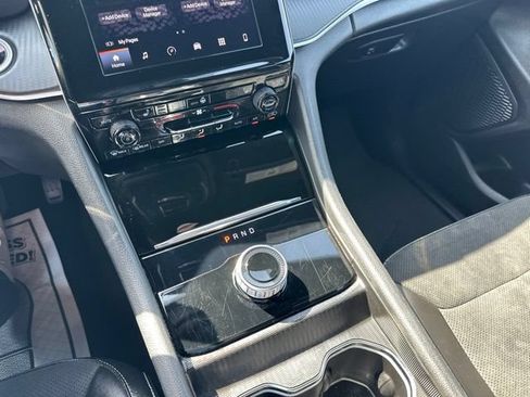Certified 2024 Jeep Grand Cherokee Altitude AWD/4WD image 20
