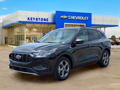 Used 2025 Ford Escape ST-Line FWD image 3