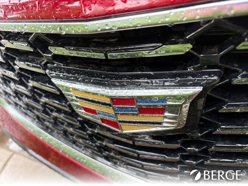 Used 2022 Cadillac XT4 Premium Luxury w/ Enhanced Visibility Package FWD image 8